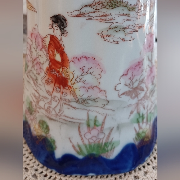 VINTAGE HAND-PAINTED PORCELAIN JAPANESE GEISHA GIRLS BLUE TEAPOT/PITCHER NO LID - Picture 6 of 14